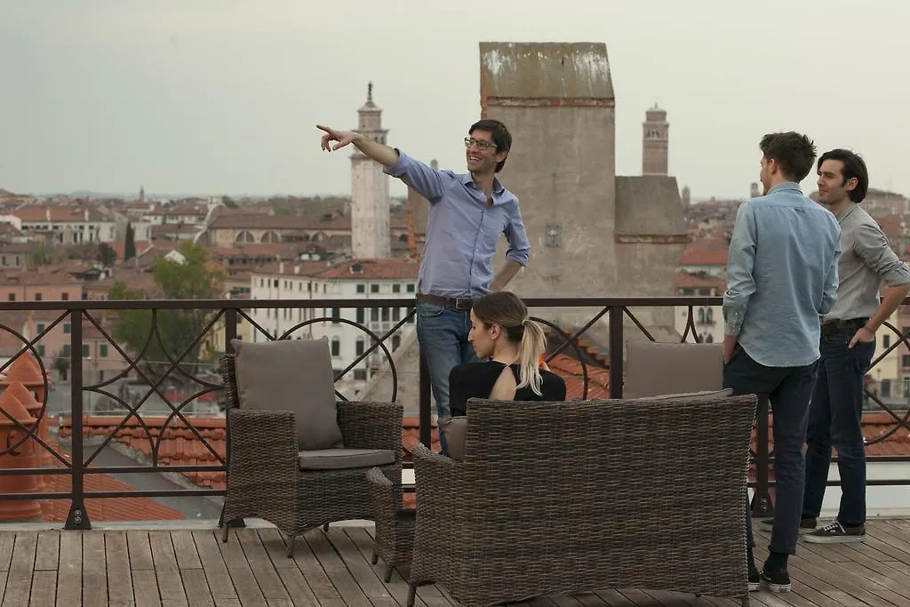 Apartment The Venice Penthouse And Rooftop-Terrace At Molino Stucky Italy